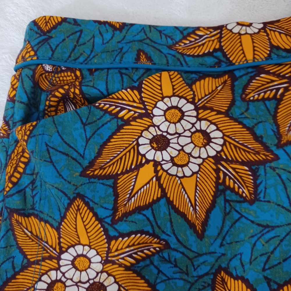 Anthropologie Elevenses Birds of Paradise Floral Print Shorts - Picture 4 of 9
